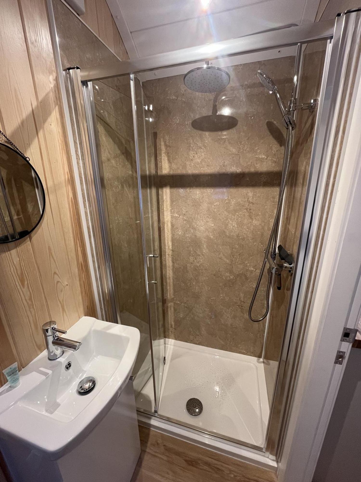 Glenlivet By Wigwam Holidays Tomintoul Room photo
